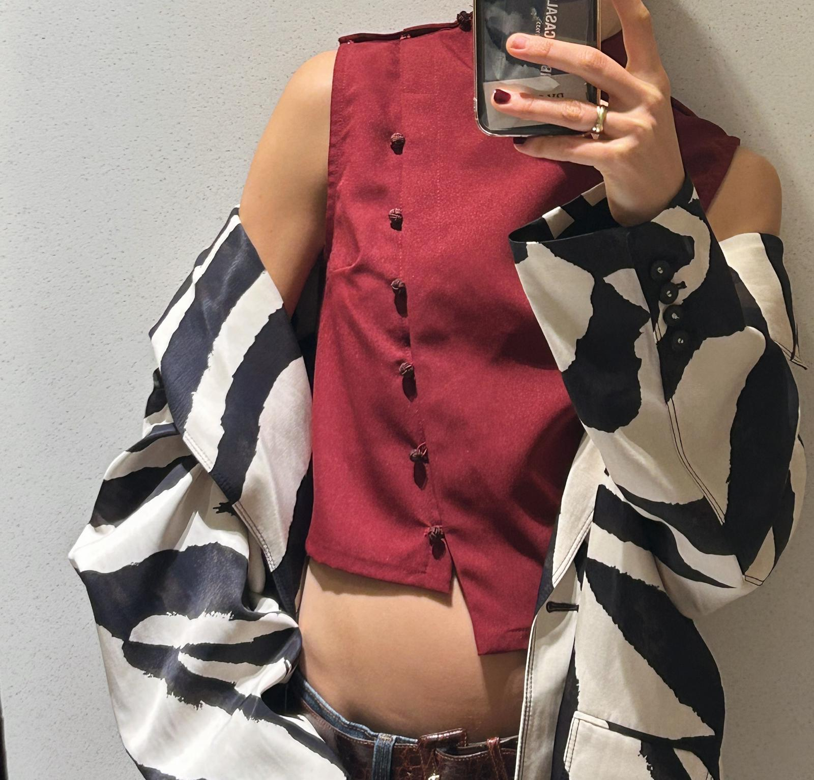 Burgundy Iris (Confeccionado en plana strech)